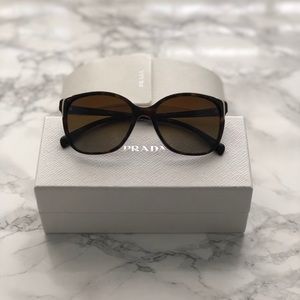 ♦️SOLD♦️Prada PR 01OS Sunglasses